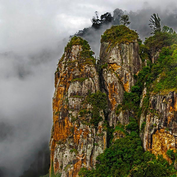 PILLARS ROCK